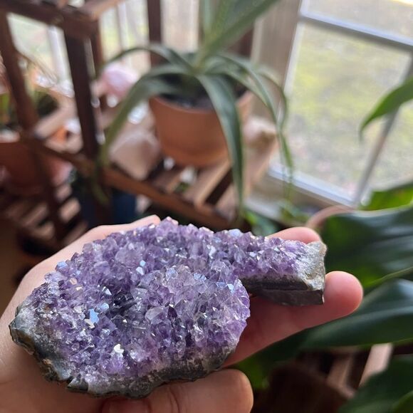 173g Amethyst Crystal Cluster 3.5”x3” - Picture 5 of 8